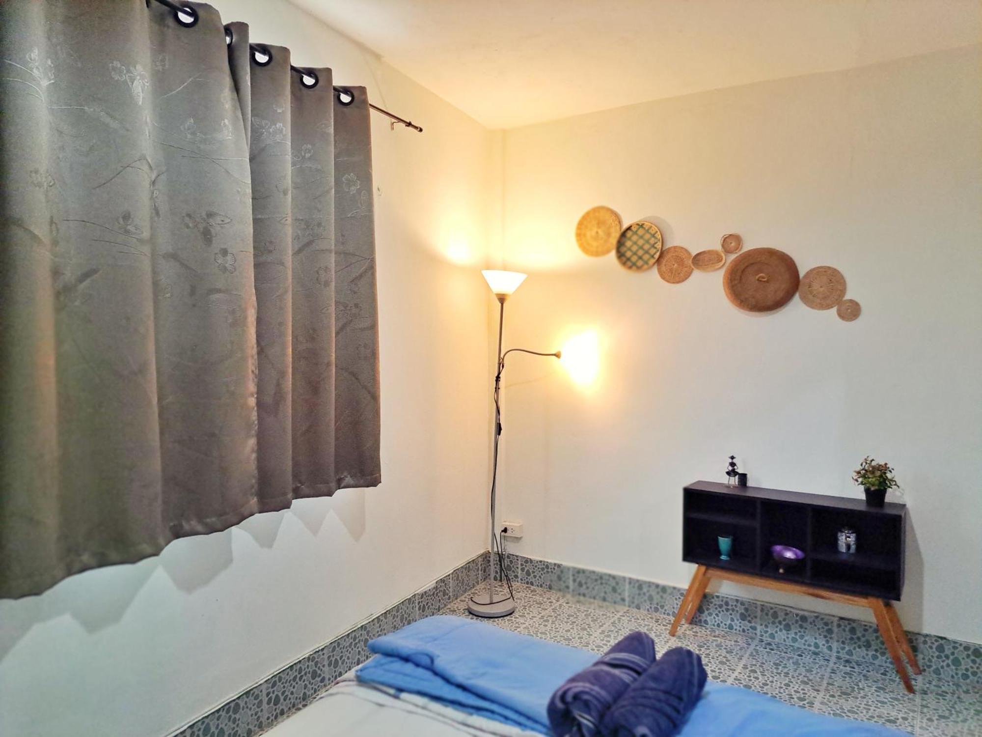 מלון האט יאי House 1 For 6 Paxs Whole House Not Share מראה חיצוני תמונה